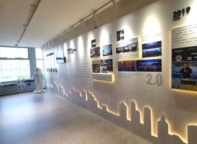 會展業(yè)是什么產業(yè)?展位搭建公司回答道 是邊緣業(yè)!